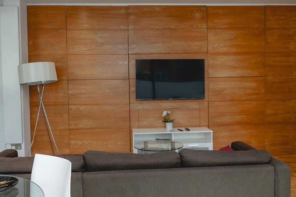 Appartamento Stylish 4 Mins From Station Londra