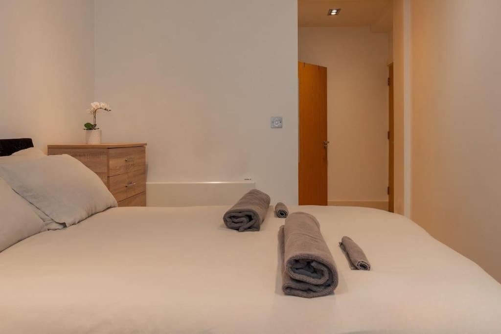 Stylish 4 Mins From Station *